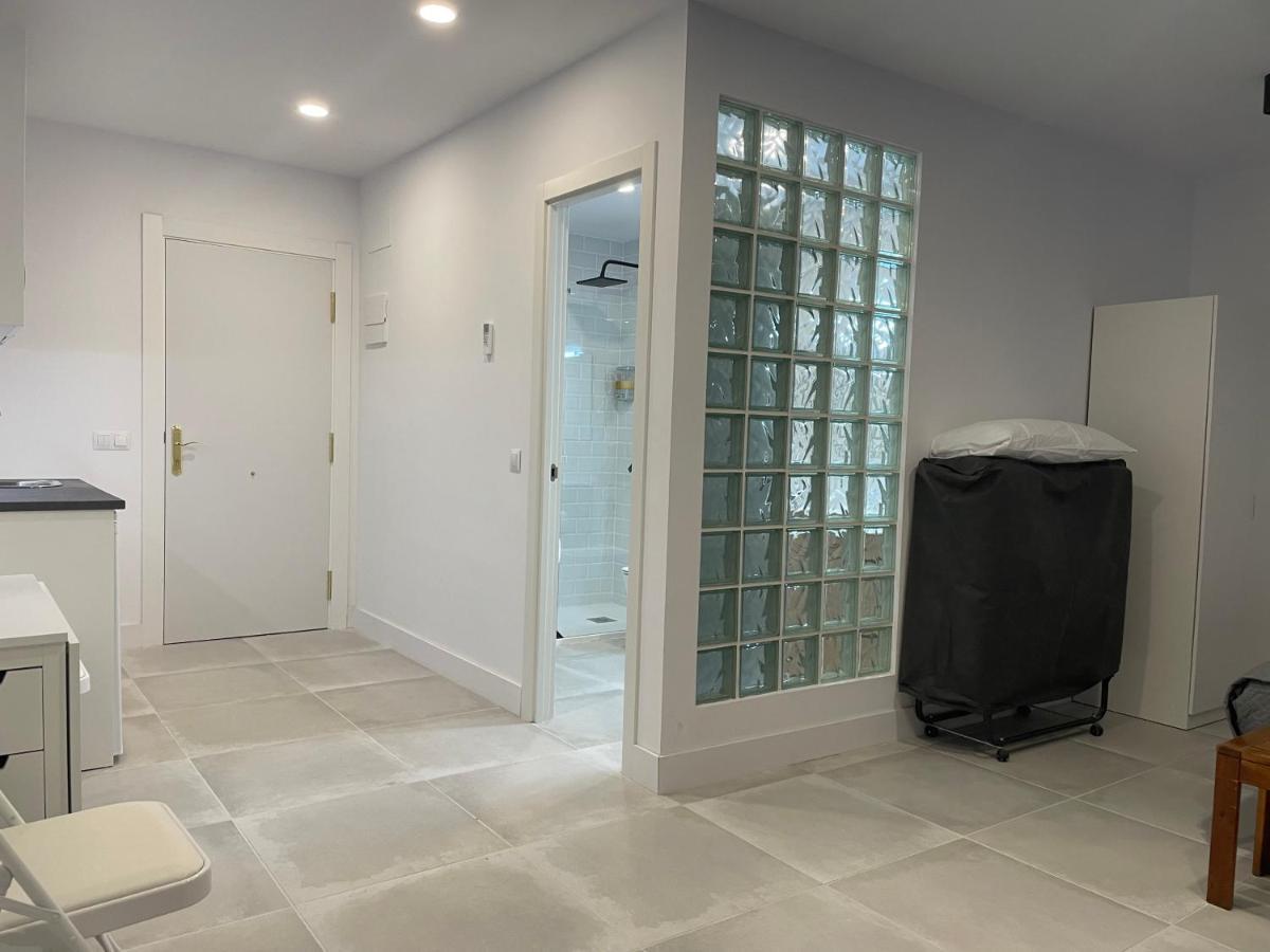 C6 Exclusiva Zona Madrid Appartement Buitenkant foto
