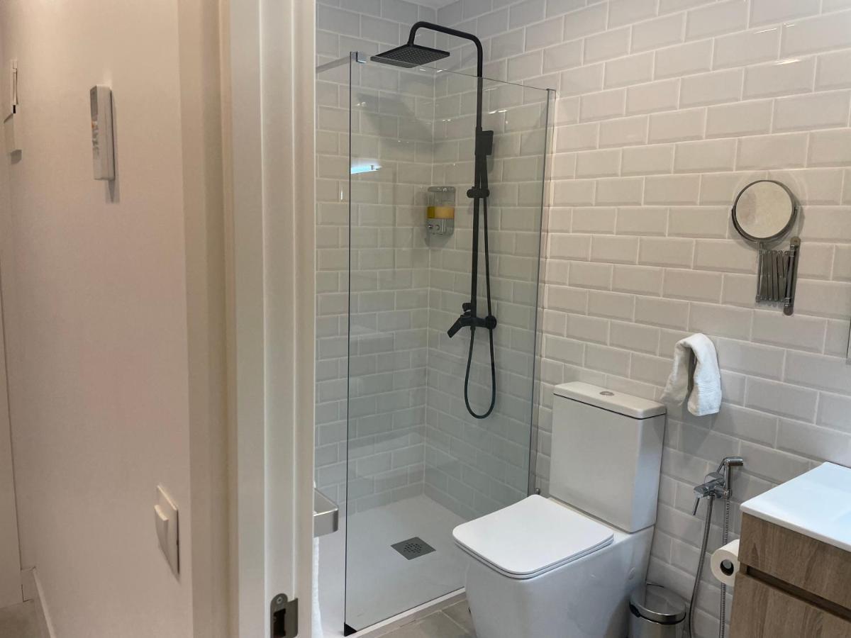 C6 Exclusiva Zona Madrid Appartement Buitenkant foto